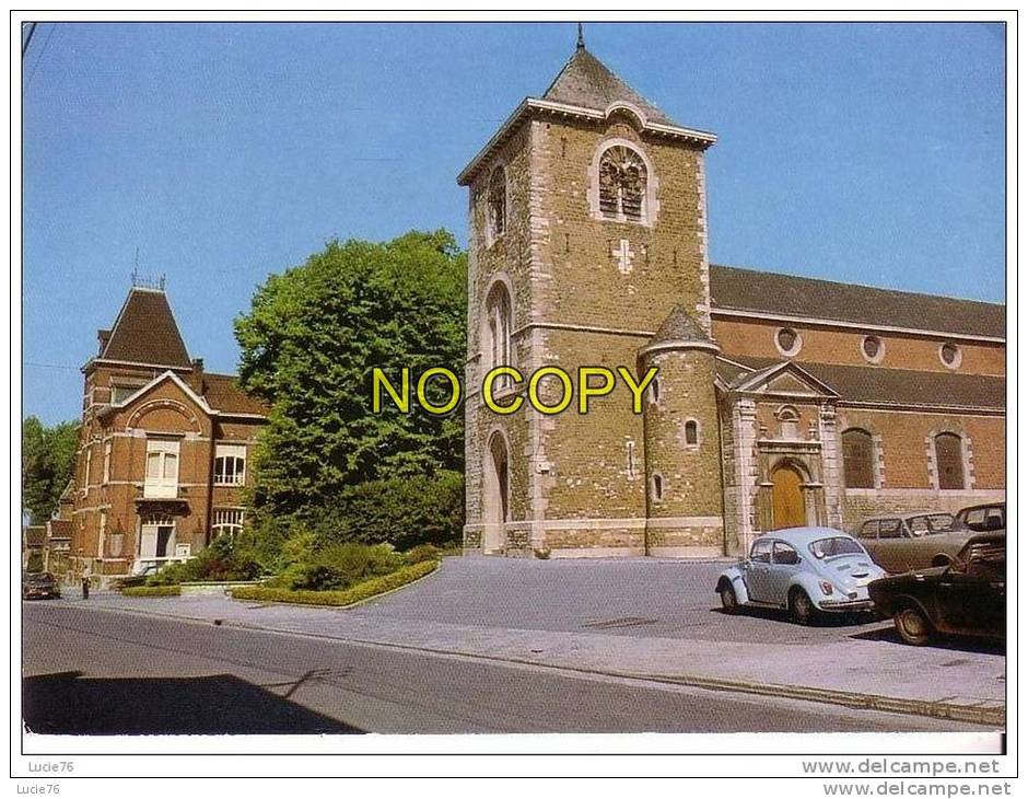 SAINT GEORGES  -  Eglise Et Maison Communale - Véhicules Anciens - Saint-Georges-sur-Meuse