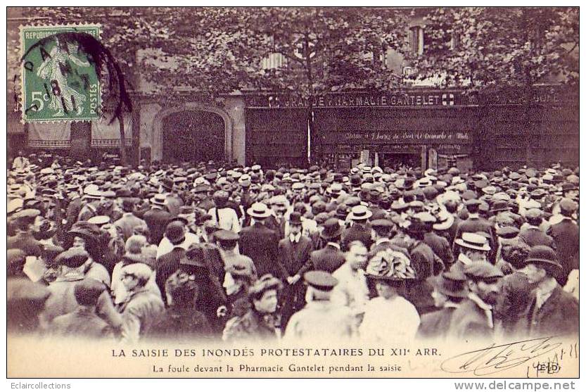 Paris 12  Manifestation   La Saisie Des Inondés Protestataires  Foule Devant Pharmacie  Gantelet - Loten, Series, Verzamelingen