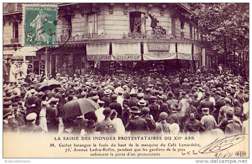 Paris 12  Manifestation   La Saisie Des Inondés Protestataires  M. Cachet Harangue La Foule Av; Ledru Rollin - Lots, Séries, Collections