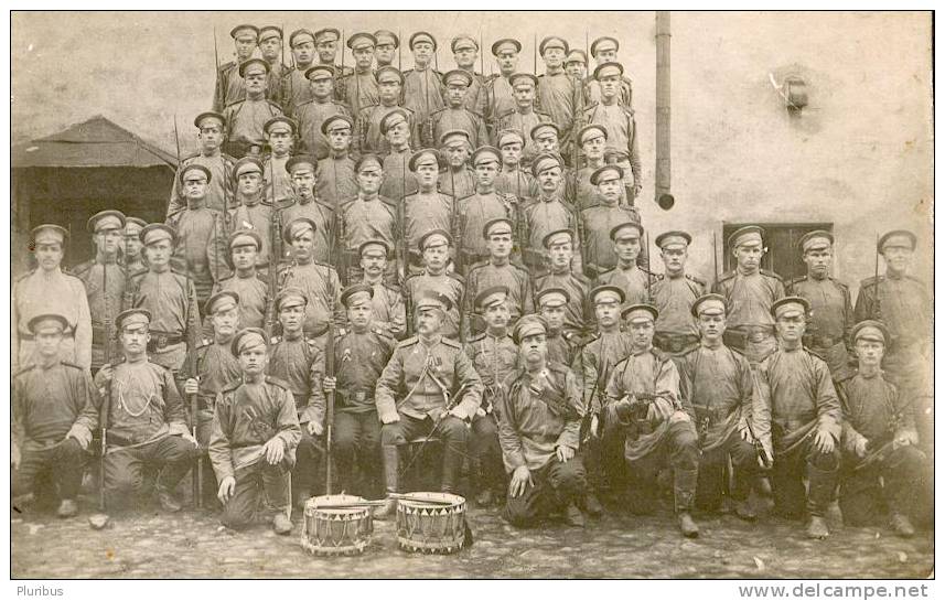 IMP.  RUSSIA , 50th  REGIMENT SOLDIERS WITH RIFLES ,  OLD REAL PHOTO POSTCARD - Uniformen