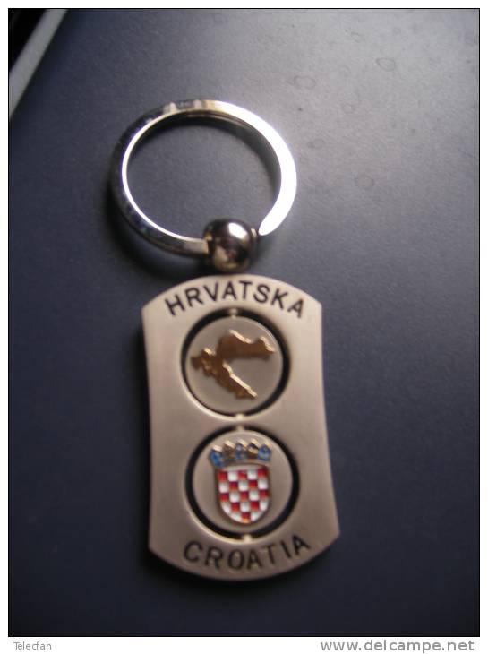 PORTE CLEFS ELEMENTS PIVOTANTS CROATIE CROATIA  HRVATSKA CARTE EMBLEME BLASON SUPERBE - Porte-clefs