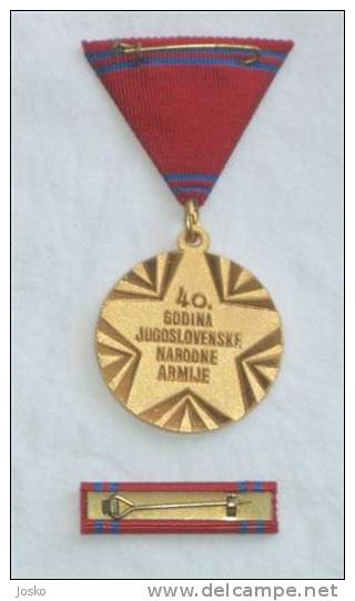 YUGOSLAVIA - Medal With Pinned Ribbon In Excellent Condition ** 40. YEARS OF JUGOSLAVIAN PEOPLES ARMY ** Jna Army * Tito - Andere & Zonder Classificatie