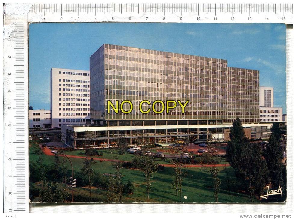 NANTES -  La Faculté De Médecine Et Pharmacie - Nantes