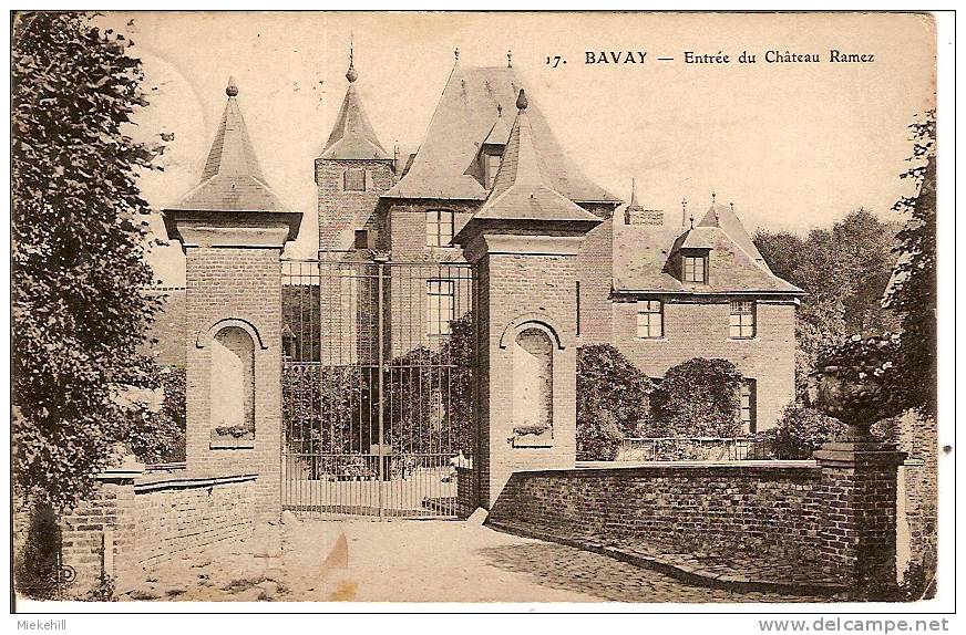 BAVAY-ENTREE DU CHATEAU RAMEZ - Bavay