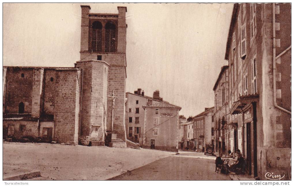 CPA 63 @ CUNLHAT @ L' Eglise @ - Cunlhat