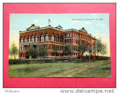 North Dakota > Bismarck    State Capitol     Ca 1910 -- Ref 550 - Bismark