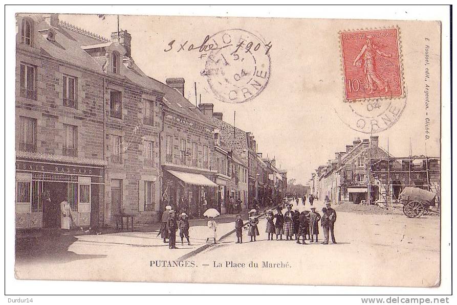 PUTANGES (Orne)  La Place Du Marché   ( Carte Animée...) - Putanges