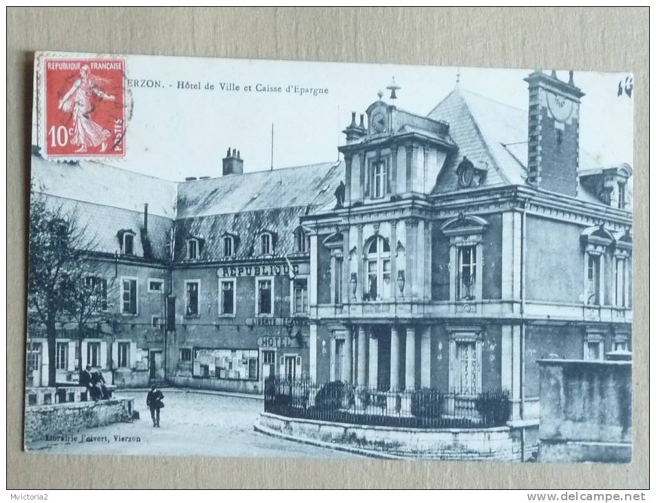 VIERZON - Hotel De Ville Et Caisse D'Epargne - Vierzon