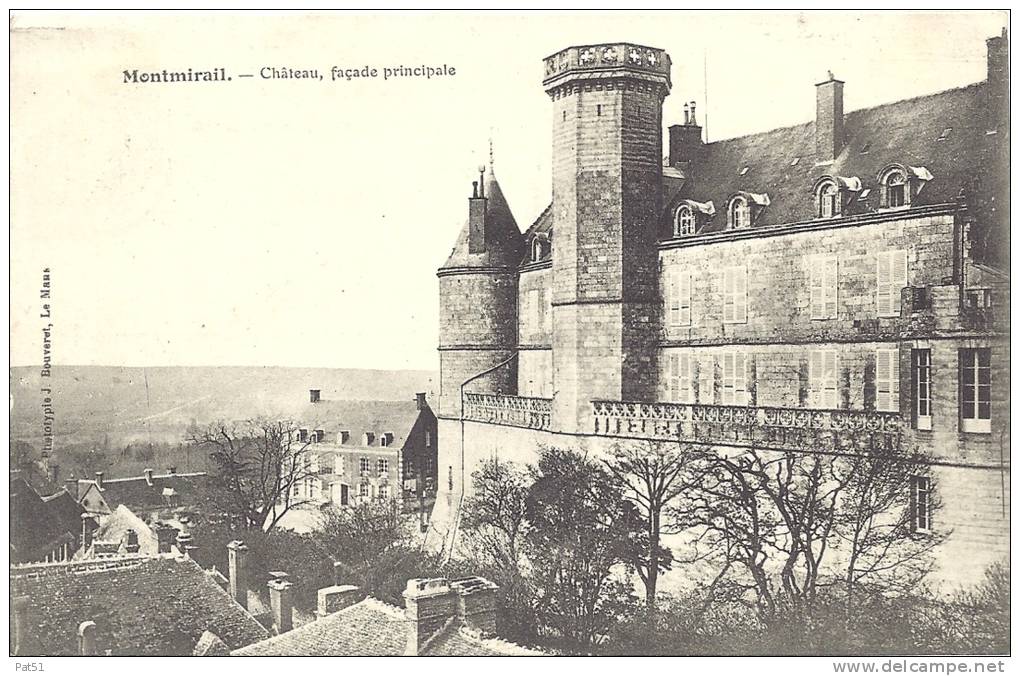 72 - Montmirail : Le Château - Façade Principale - Montmirail