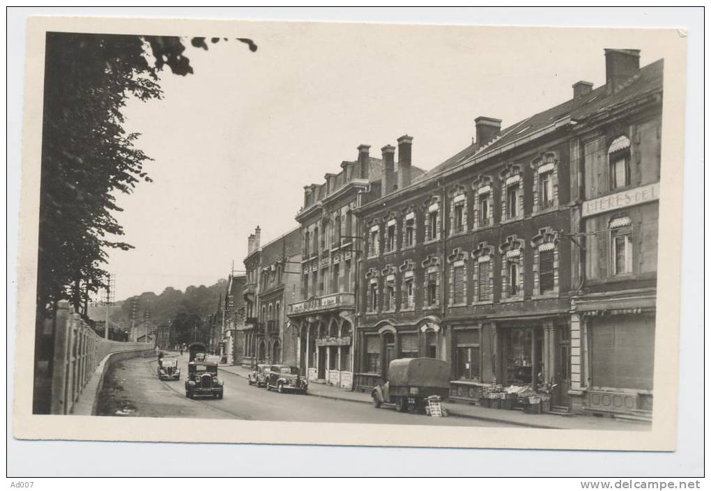HOMECOURT (Meurthe Et Moselle) - CP - Avenue De La République + Commerces Voitures Anciennes Camions Anciens - Homecourt