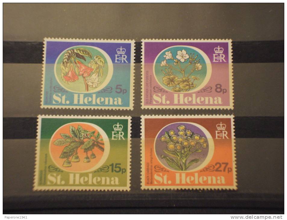 ST. HELENA - 1981 FIORI 4 Valori. -NUOVI(++)-TEMATICHE - St. Helena