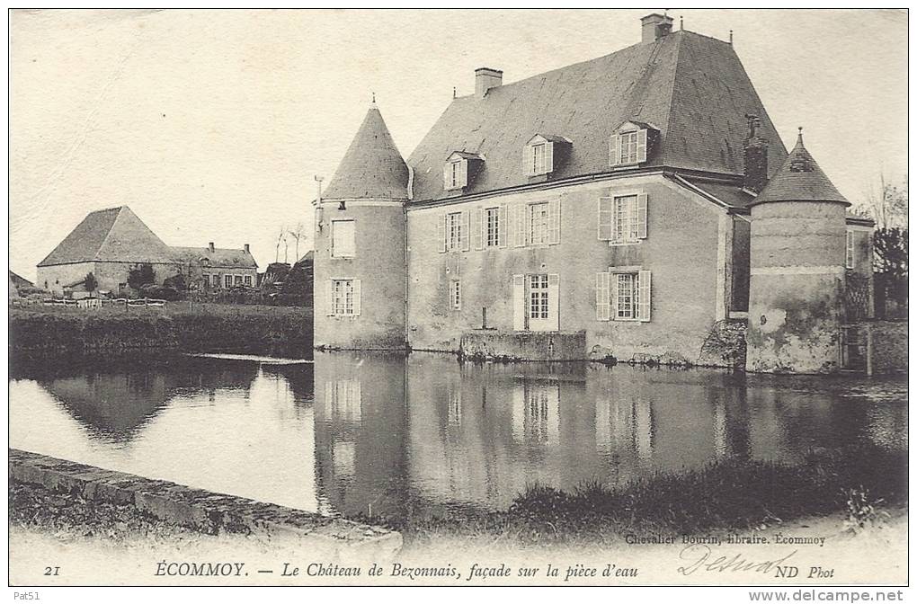 72 - Ecommoy : Le Château De Bezonnais - Ecommoy