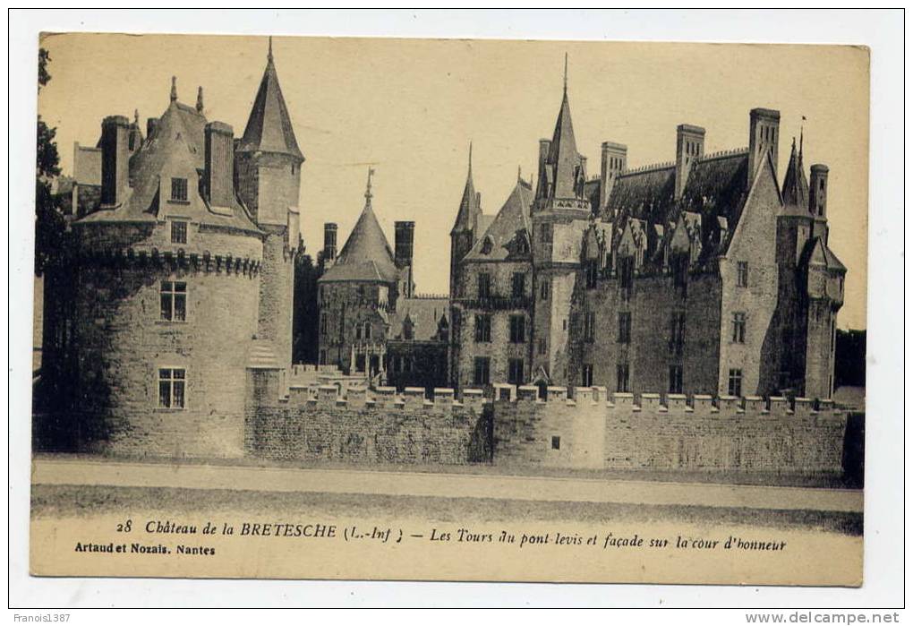 Ref 184 -  Château De La BRETESCHE - Les Tours Du Pont-levis Et Façade Sur La Cour D'Honneur - Missillac