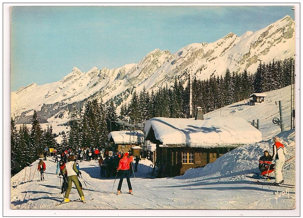 LA CLUSAZ (Haute-Savoie) - Départ Du Crêt Du Loup Et Chaîne Des Aravis - Animée  - Recto / Verso - Format CPM - - La Clusaz