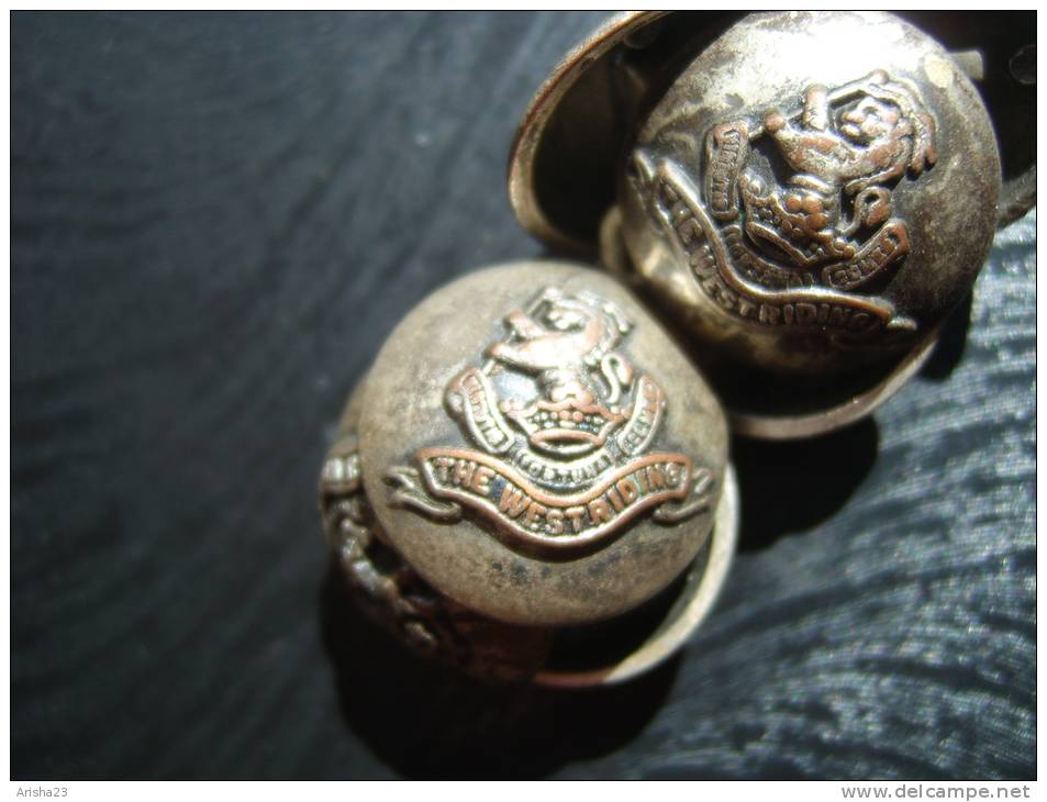 THE WEST RIDING Association Set Of 8psc West Riding Of Yorkshire Regiment Military BUTTONS F. French Coat WW 1 - Buttons