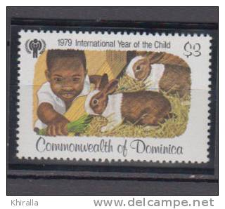 DOMINIQUE  1978 N° 602 COTE 5€00 - Dominica (1978-...)