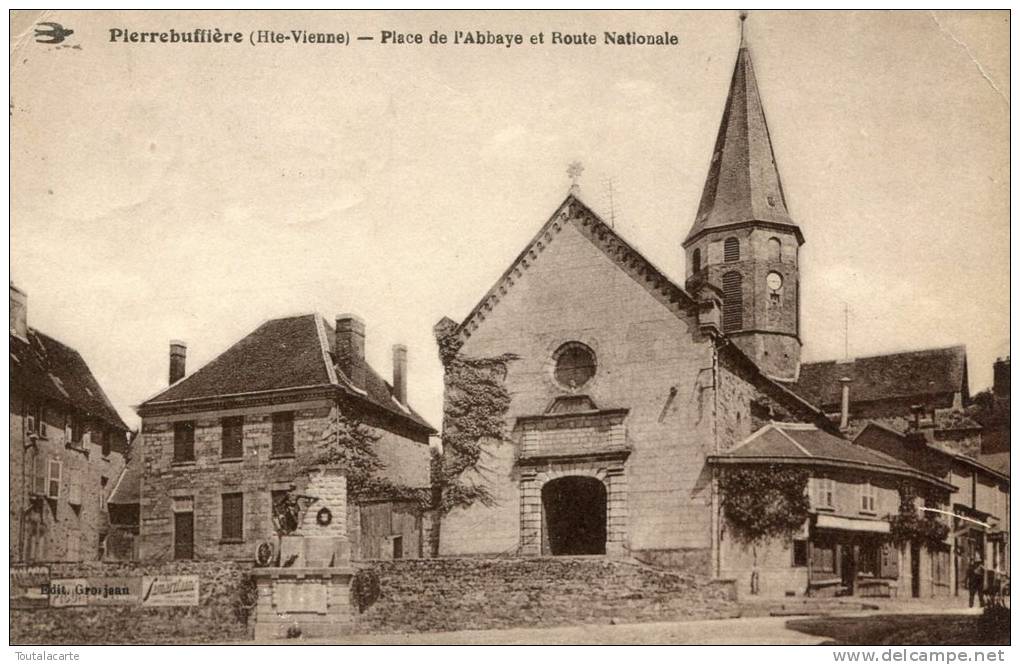 CPA 87 PIERRE BUFFIERE PLACE DE L ABBAYE ET ROUTE NATIONALE 1937 - Pierre Buffiere