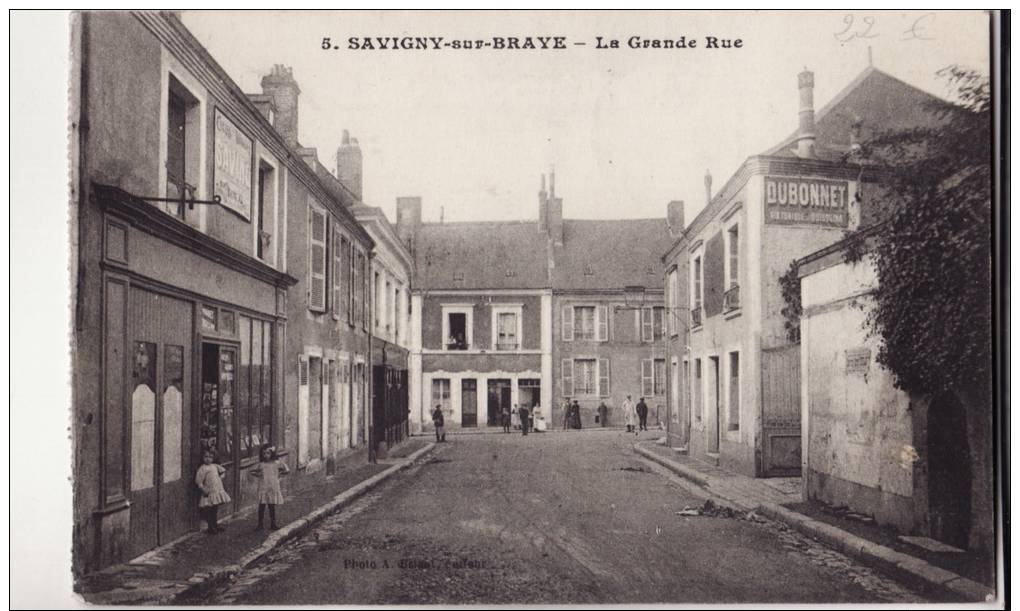 SAVIGNY SUR BRAYE.  LA GRANDE RUE. - Autres & Non Classés