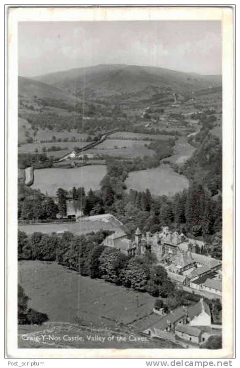 Royaume-Uni - Pays De Galles - Craig Y Nos Castle - Valley Of The Caves - Contea Sconosciuta