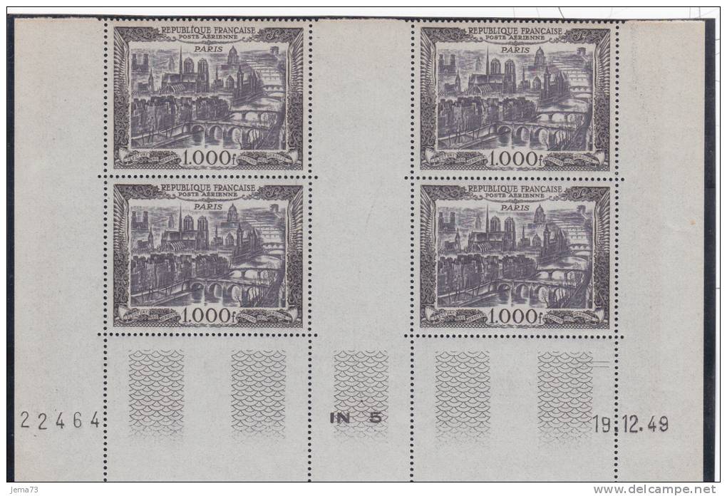 N° 29 Vue De Paris En Bloc De 4 Timbres Coins Datés Du 19/12/49 Bord De Feuille Superbe Faire Offre - Airmail