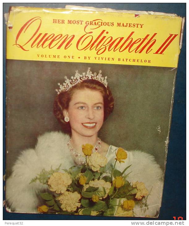 QUEEN ELIZABETH II.96 Pages,nombreuses Photos - Other & Unclassified