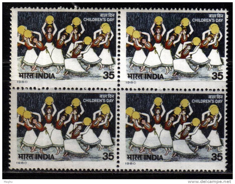 India MNH 1980, Block Of 4, Childrens Day, Dancing Girls, Dance, Costume, Culture - Blocs-feuillets