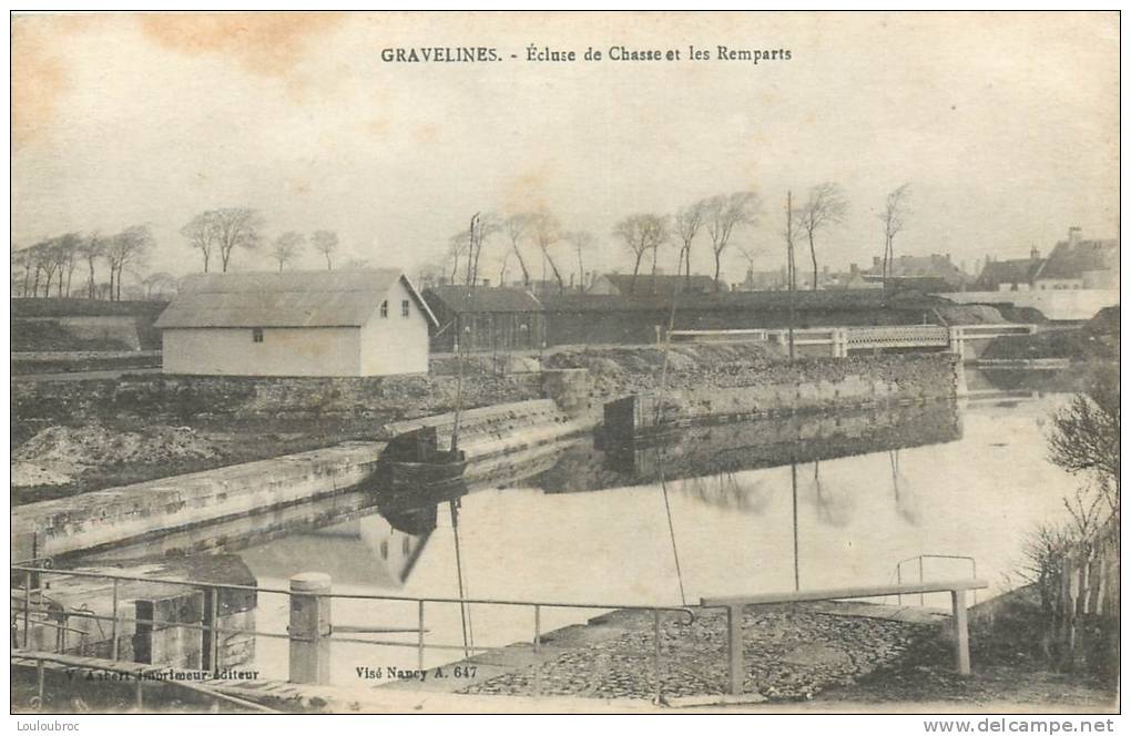 59 GRAVELINES ECLUSE DE CHASSE ET LES REMPARTS - Gravelines