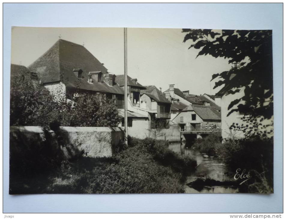 PONTACQ  :  Vieilles Maisons Au Bord De L'OUSSE  -  Carte  SM - Pontacq