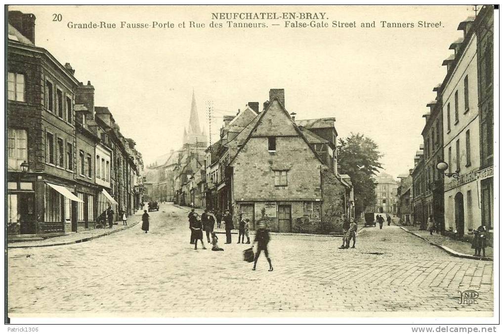 CPA  NEUFCHATEL EN BRAY, Grande Rue Et Rue Des Tanneurs  5897 - Neufchâtel En Bray