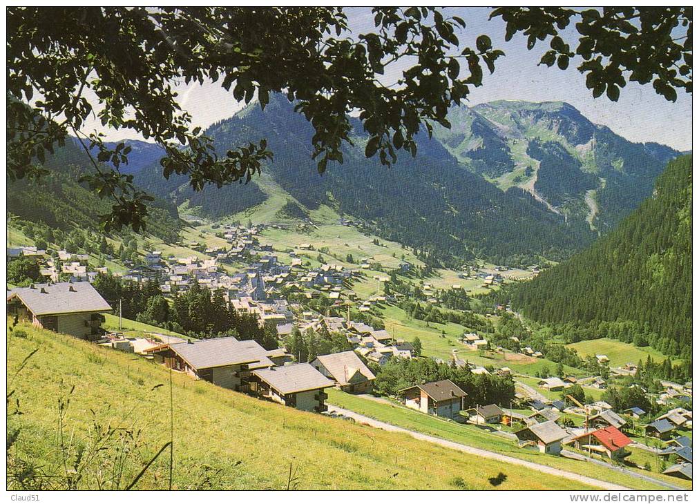 74 - CHATEL ,Station Des Portes Du Soleil,les Immeubles Du Yéti à Petit Chatel - Châtel