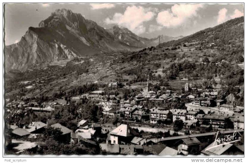 Saint Michel De Maurienne - Vue Générale Et Croix Des Têtes - Saint Michel De Maurienne