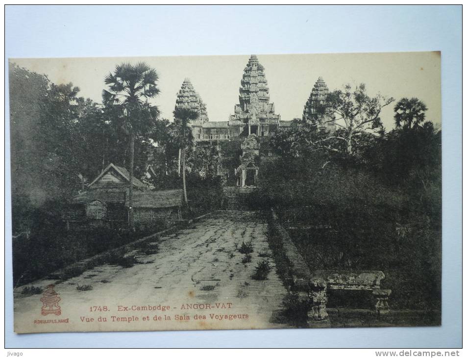 CAMBODGE  - ANGKOR-VAT  :  Vue Du Temple Et De La  Sala Des Voyageurs - Cambodge