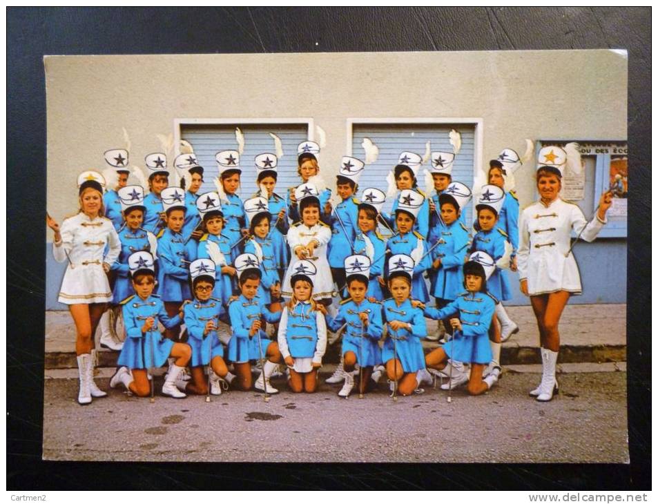 LES MAJORETTES DES ABRETS 38 ISERE - Les Abrets