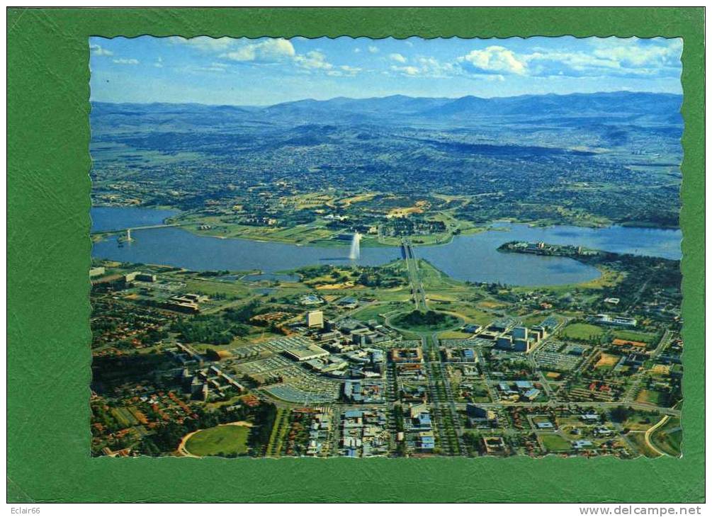 CANBERRA A.C.T  Vue Aérienne  CP MODERNE  Grd Format Dentellée  Année 1975  AUSTRALIE - Canberra (ACT)