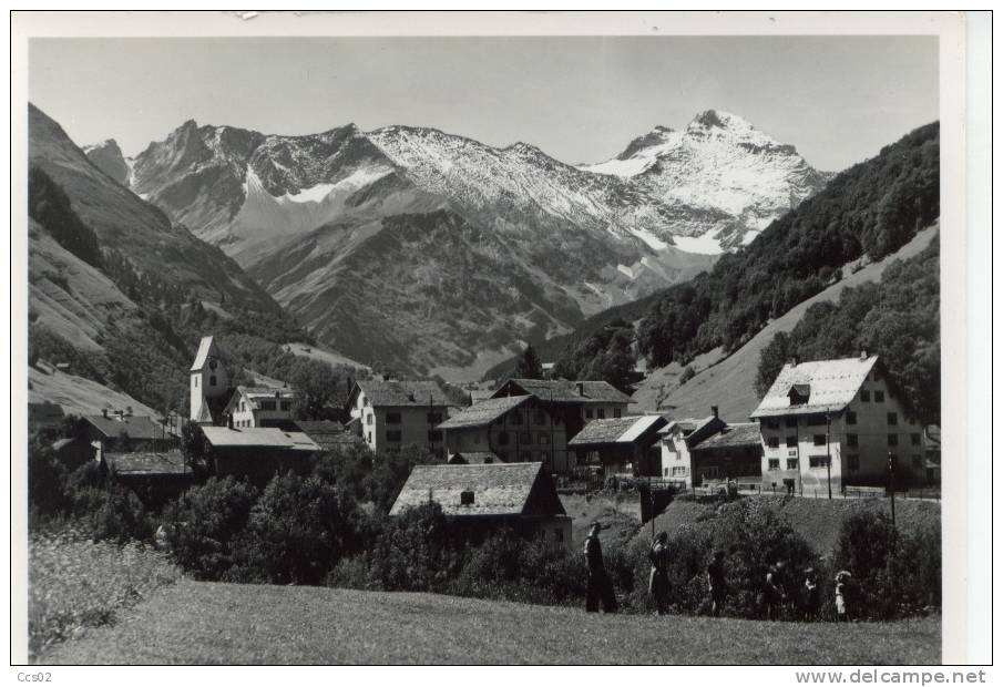 Elm Mit Hausstock Und Ruchwichlenberg - Elm