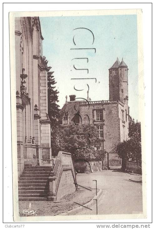 Beaumont-la-Ronce (37) : Le Chateau Vue  De L´église En 1940. - Beaumont-la-Ronce
