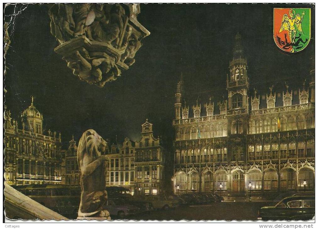 BRUXELLES - Un Coin De La Grand'Place - Gezondheid, Ziekenhuizen