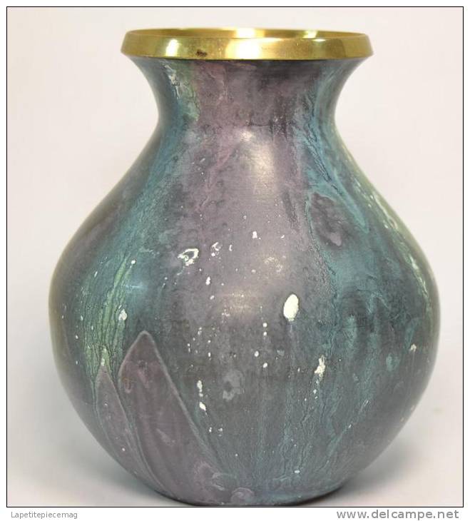 Vase En Cuivre Patiné Années 1960 - 1970. Déco Kitch - Rame