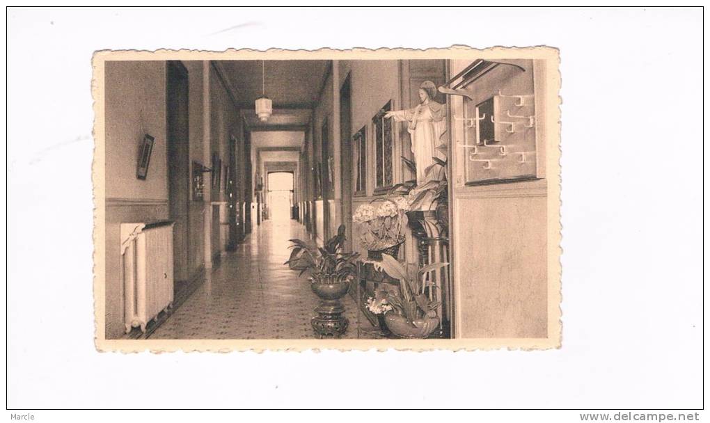 PECQ Institut St - Joseph  Vestibule 1954 - Pecq