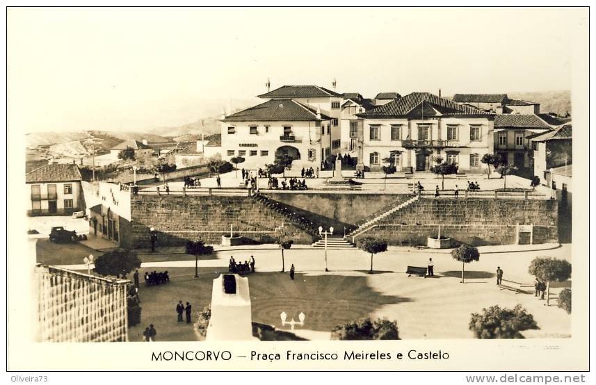 MONCORVO  Praça Francisco Meireles E Castelo  2 Scans  PORTUGAL - Bragança - Bragança