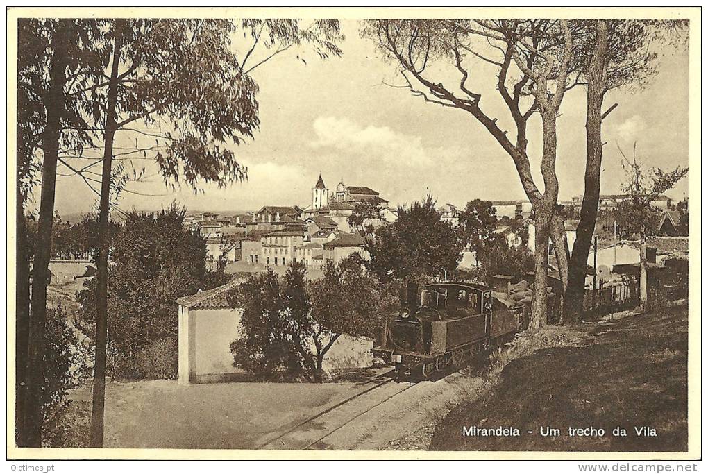 PORTUGAL - MIRANDELA -  UM TRECHO DA VILA 1940  PC - Bragança