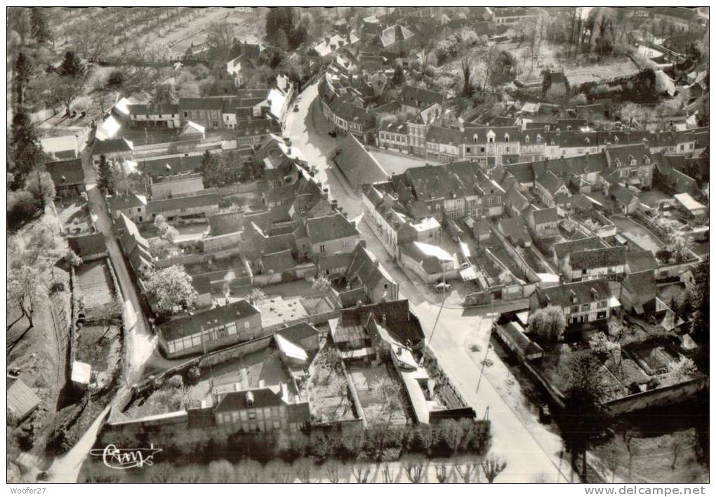 CPSM  LYONS LA FORET , Vue Aérienne En 58 - Lyons-la-Forêt