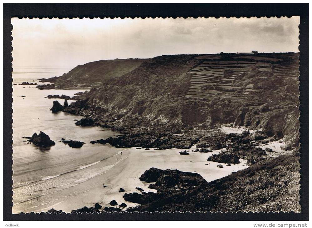 RB 873 - Real Photo Postcard - Moulin Huet Bay Guernsey Channel Islands - Guernsey