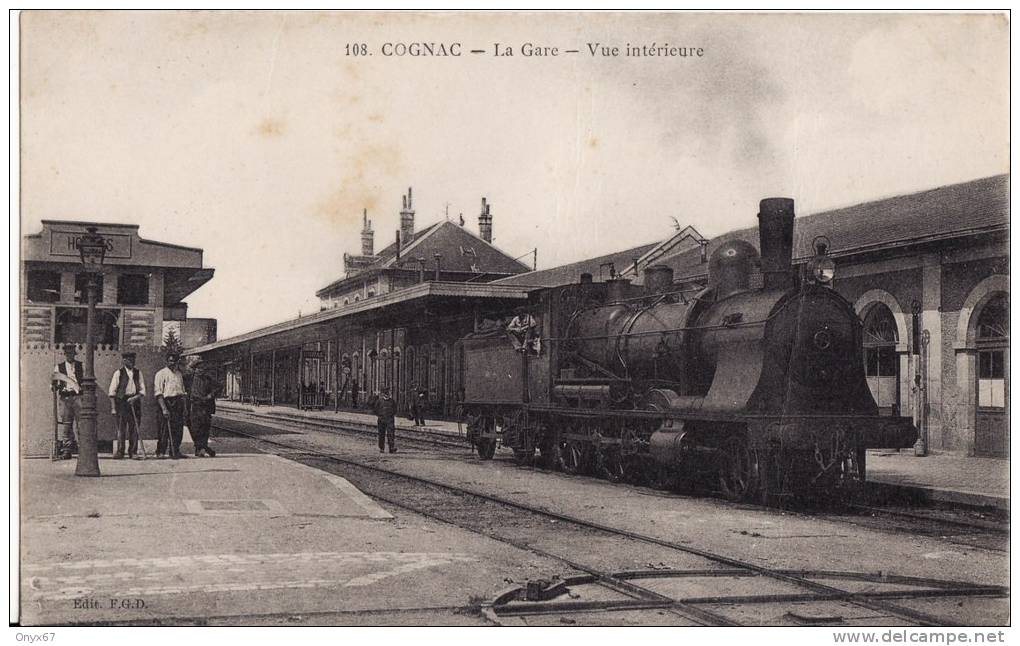 COGNAC - Vue Intérieur De La Gare - Train - Gros Plan - Belle Carte ! - Cognac