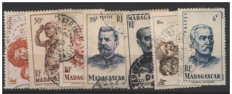 MADAGASCAR :   Petit Lot Série Courante 1946 - Autres & Non Classés