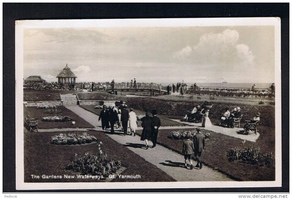 RB 874 - 1933 Real Photo Postcard - The Gardens Great Yarmouth Norfolk - Slogan "The Telephone A Sound Investment" - Great Yarmouth