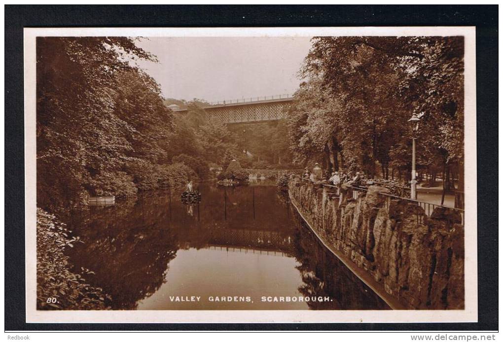 RB 875 - Real Photo Postcard - Valley Gardens Scarborough Yorkshire - Scarborough