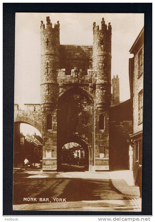 RB 875 - Early Real Photo Postcard - Monk Gate York Yorkshire - York