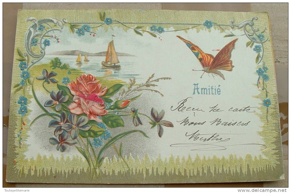Carte Gauffrée Amitié Fleur Papillon Voiliers - Autres & Non Classés
