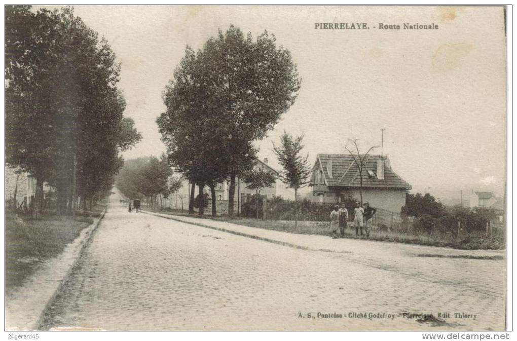 CPA PIERRELAYE (Val D'Oise) - Route Nationale - Pierrelaye